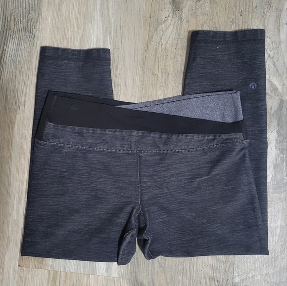 Lululemon cropped leggings size 6 - Picture 1 of 14
